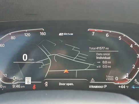 Used 2022 BMW 330e xDrive AWD/4WD image 22
