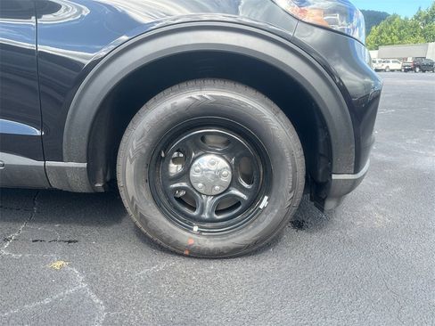 New 2025 Ford Explorer 4WD Police Interceptor image 10