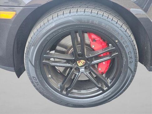 Used 2023 Porsche Macan S AWD/4WD image 23