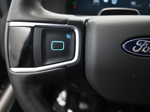 Used 2025 Ford Expedition Max Active AWD/4WD image 19