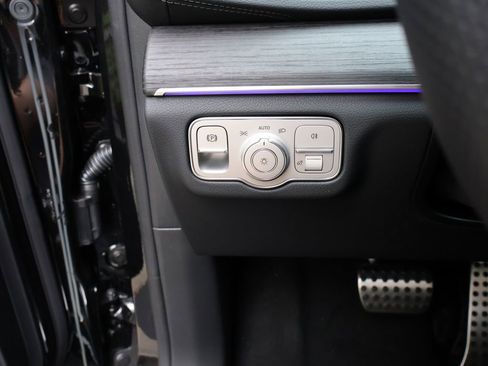 New 2026 Mercedes-Benz GLS 450 4MATIC image 38
