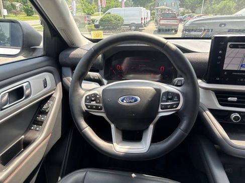 Used 2026 Ford Explorer Active w/ Active Comfort Package AWD/4WD image 23