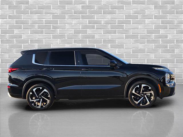 Used 2023 Mitsubishi Outlander SEL FWD image 4