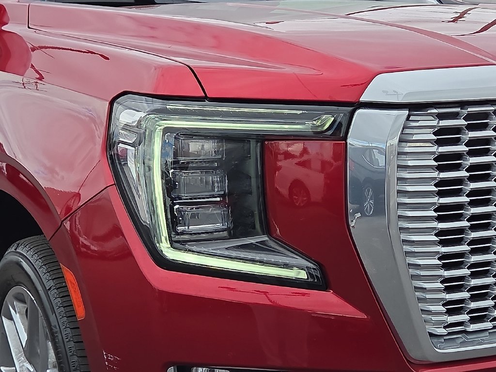Used 2023 GMC Yukon Denali AWD/4WD image 7