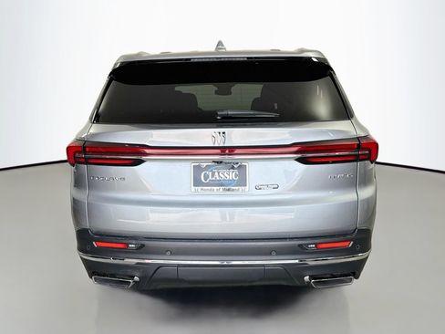 Used 2025 Buick Enclave Preferred FWD image 6
