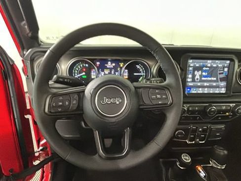 Used 2023 Jeep Wrangler Unlimited w/ Cold Weather Group AWD/4WD image 13