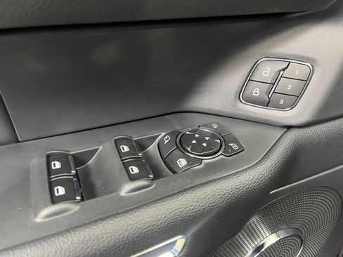 New 2024 Ford Expedition Limited image 18