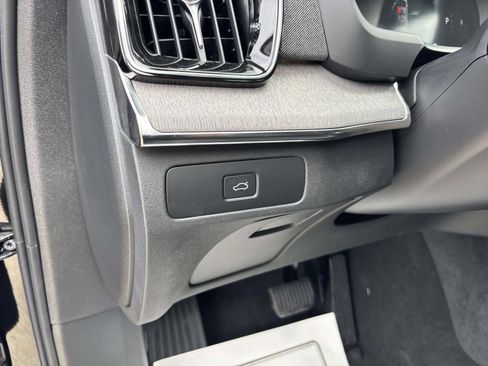 Used 2026 Volvo XC90 B6 Ultra w/ Protection Package Premier AWD/4WD image 15