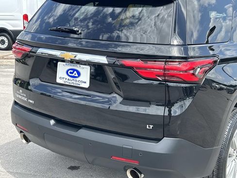 Used 2022 Chevrolet Traverse LT w/ LPO, Floor Liner Package AWD/4WD image 13