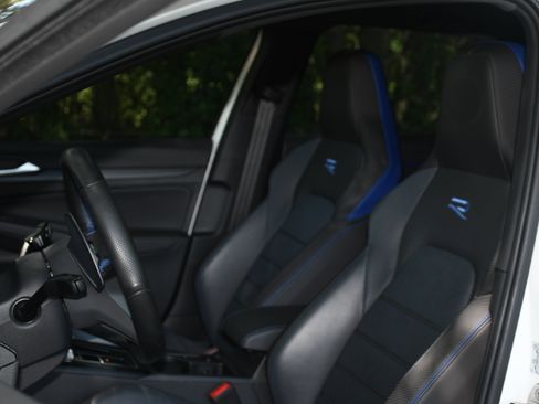 Used 2024 Volkswagen Golf R AWD/4WD image 13