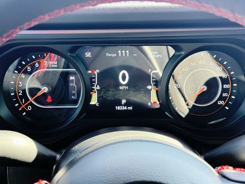 Used 2024 Jeep Gladiator Rubicon image 14