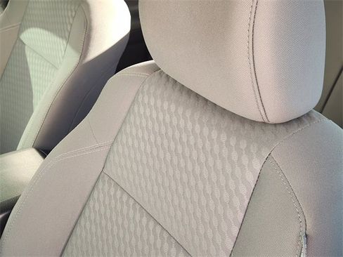 Used 2021 Toyota Tacoma SR5 w/ SR5 Appearance Package (SM) image 16