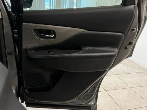 Used 2016 Nissan Murano SV image 21