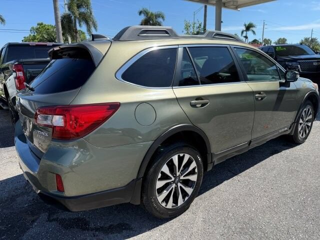 Used 2016 Subaru Outback 2.5i Limited AWD/4WD image 6