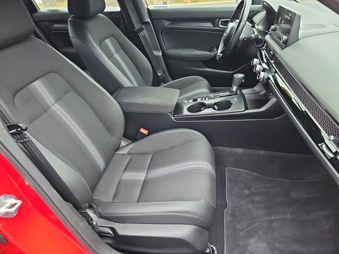 Used 2024 Honda Civic Sport image 10
