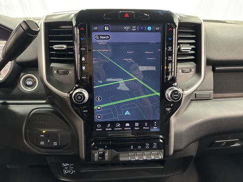 Certified 2025 RAM 2500 Big Horn AWD/4WD image 26