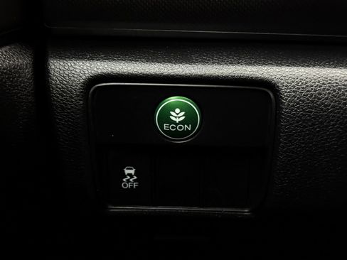 Used 2015 Honda Accord LX image 29