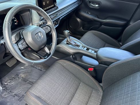 Used 2024 Honda HR-V Sport image 4