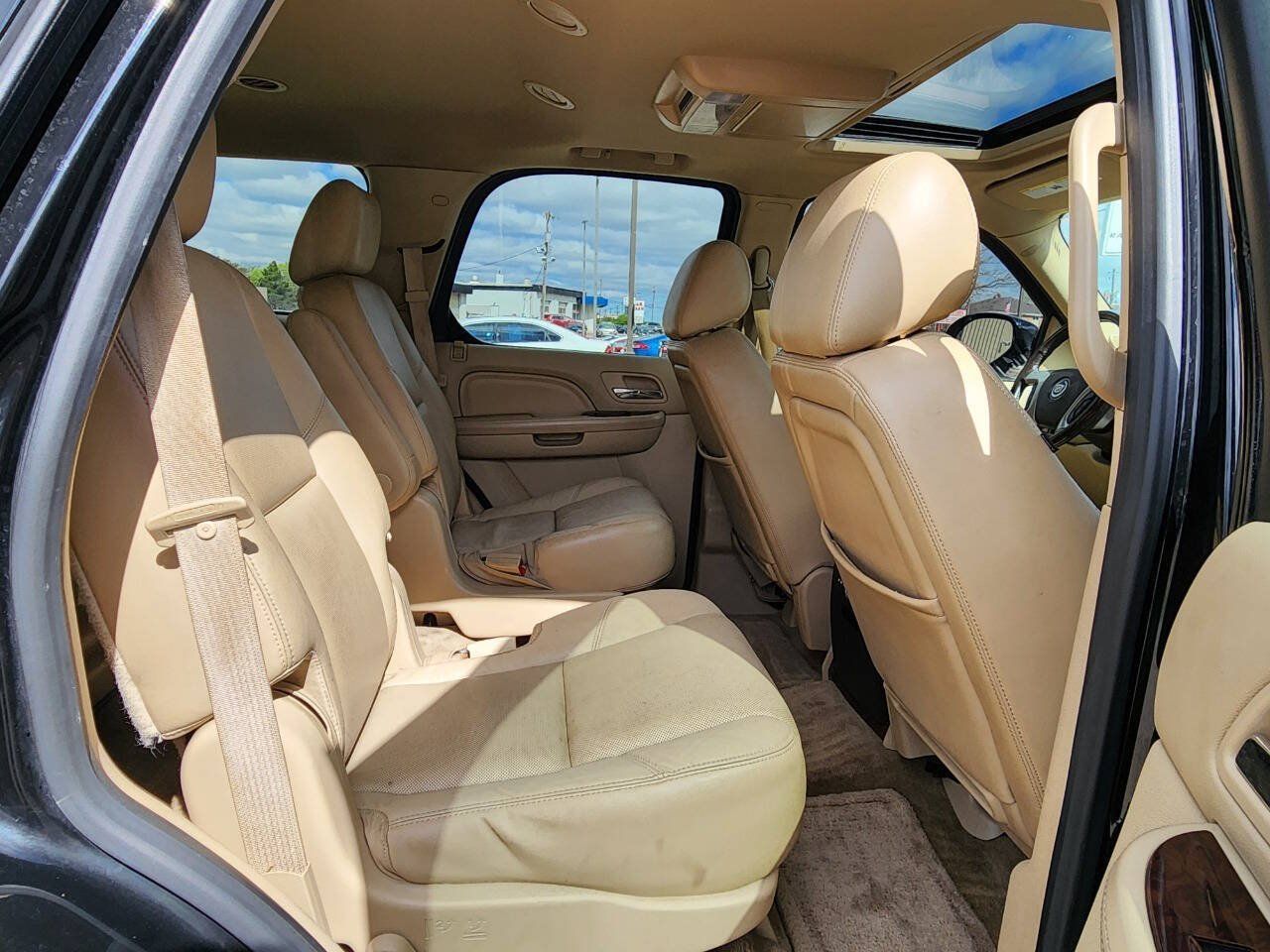 Used 2013 Cadillac Escalade Premium AWD/4WD image 15