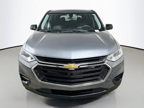 Used 2020 Chevrolet Traverse LS FWD image 2