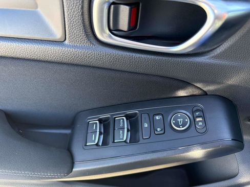 Used 2023 Honda Civic Sport image 18