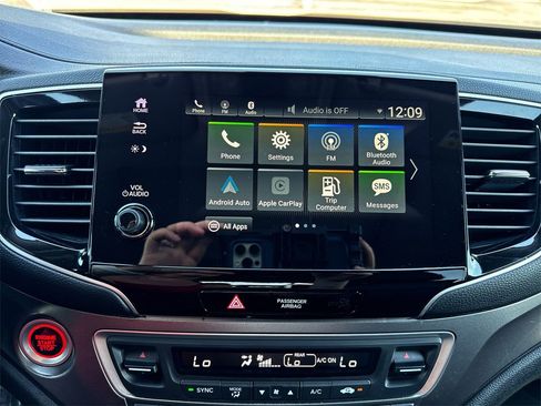 Used 2022 Honda Pilot Special Edition image 16