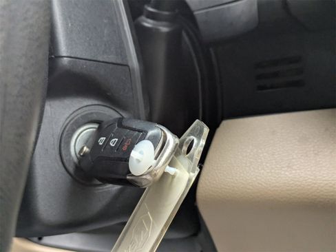 Used 2020 Ford F150 XLT w/ Equipment Group 301A Mid image 33