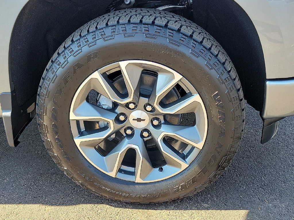New 2026 Chevrolet Silverado 1500 RST w/ Z71 Off-Road Package AWD/4WD image 7