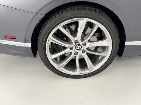 Used 2022 Bentley Continental GT image 30