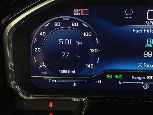 Used 2025 Chevrolet Silverado 1500 High Country w/ Technology Package AWD/4WD image 19