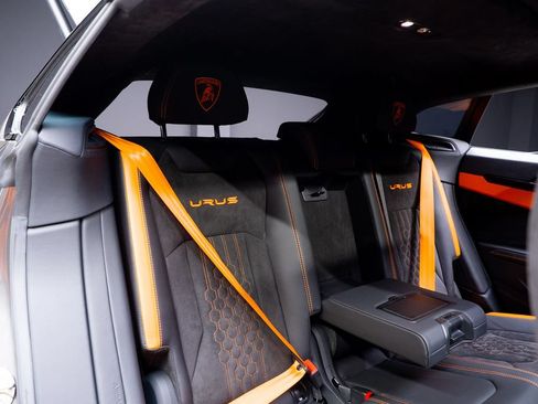 Used 2024 Lamborghini Urus S AWD/4WD image 63