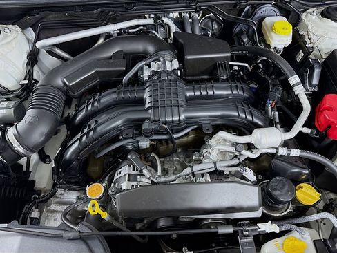 Certified 2024 Subaru Crosstrek 2.0i Premium image 31