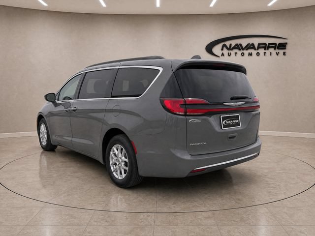 Used 2022 Chrysler Pacifica Touring-L FWD image 5