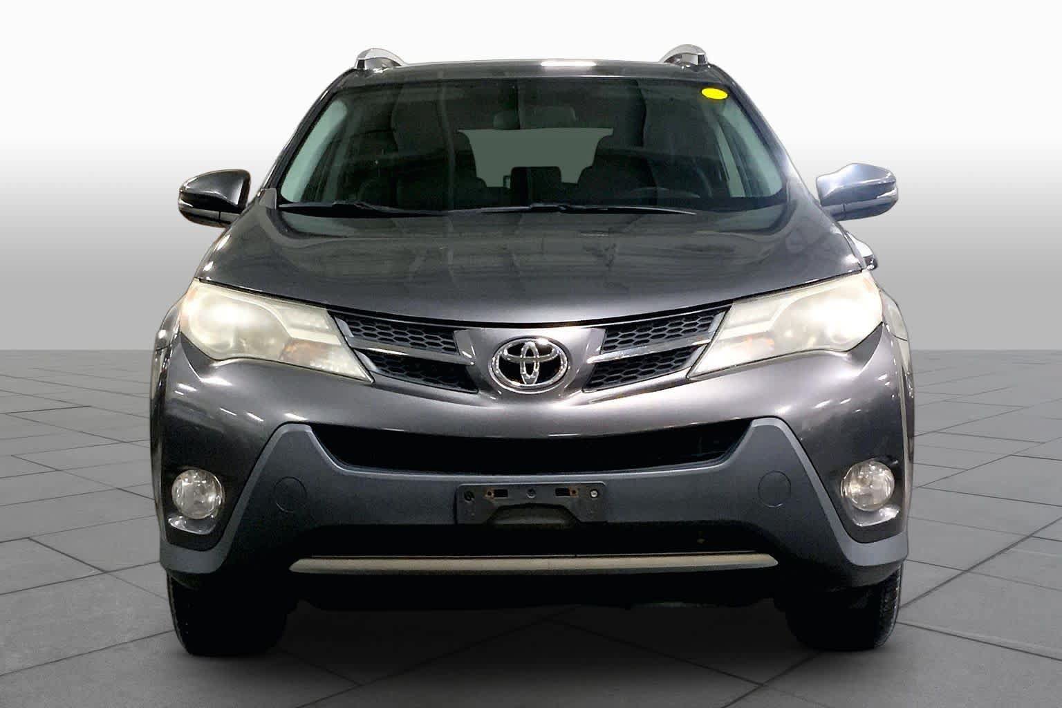 Used 2014 Toyota RAV4 XLE AWD/4WD image 4