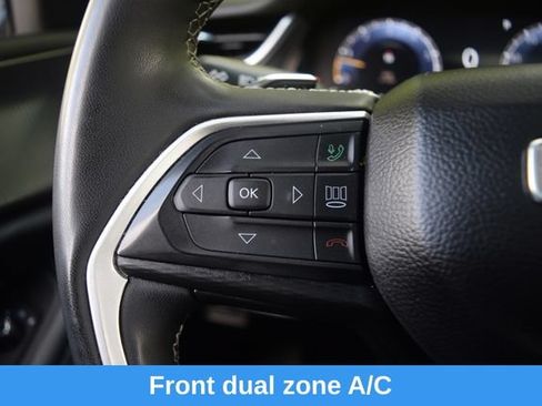Used 2023 Jeep Grand Cherokee L Laredo AWD/4WD image 6
