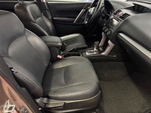 Used 2015 Subaru Forester 2.5i Limited AWD/4WD image 13