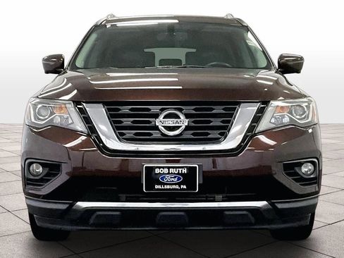 Used 2019 Nissan Pathfinder SL w/ SL Premium Package image 4
