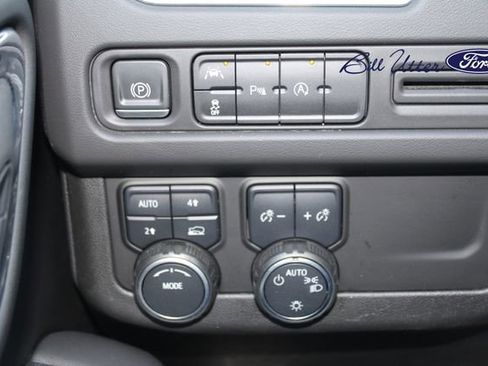 Used 2023 Chevrolet Suburban RST image 24