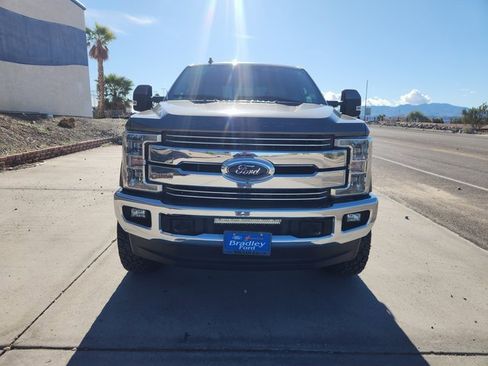 Used 2019 Ford F250 Lariat w/ Lariat Value Package image 2