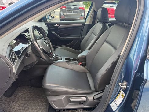 Used 2019 Volkswagen Jetta SE FWD image 5