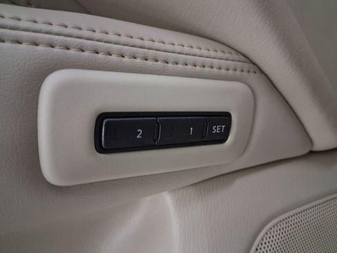 Used 2013 INFINITI JX35 FWD w/ Premium Pkg image 16