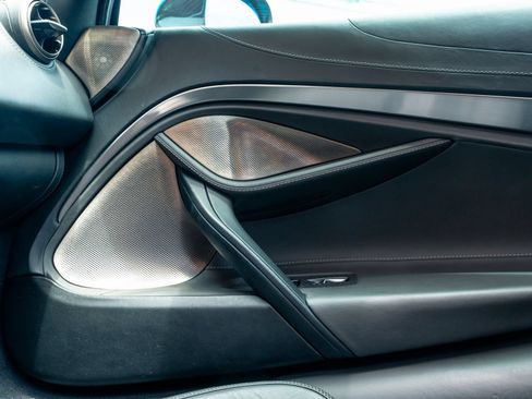 Used 2018 McLaren 720S Luxury RWD image 25