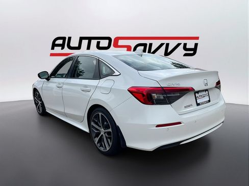Used 2024 Honda Civic Touring image 5