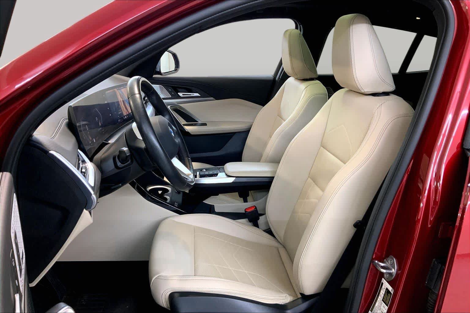 Used 2024 BMW X2 xDrive28i w/ Premium Package AWD/4WD image 7