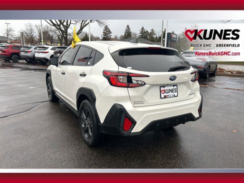 Used 2024 Subaru Crosstrek 2.0i image 9