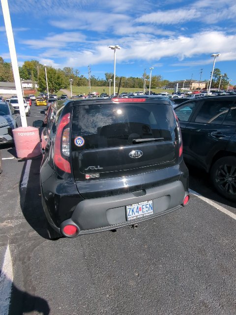 Used 2015 Kia Soul + FWD image 8