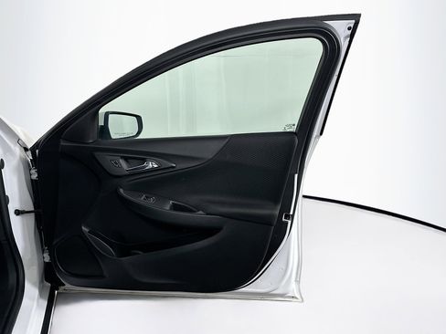 Used 2024 Chevrolet Malibu LT image 30