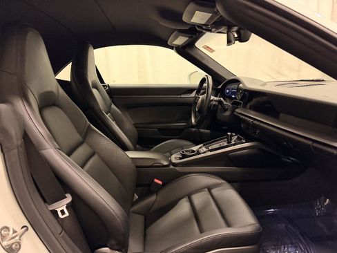 Certified 2020 Porsche 911 Carrera 4S image 17