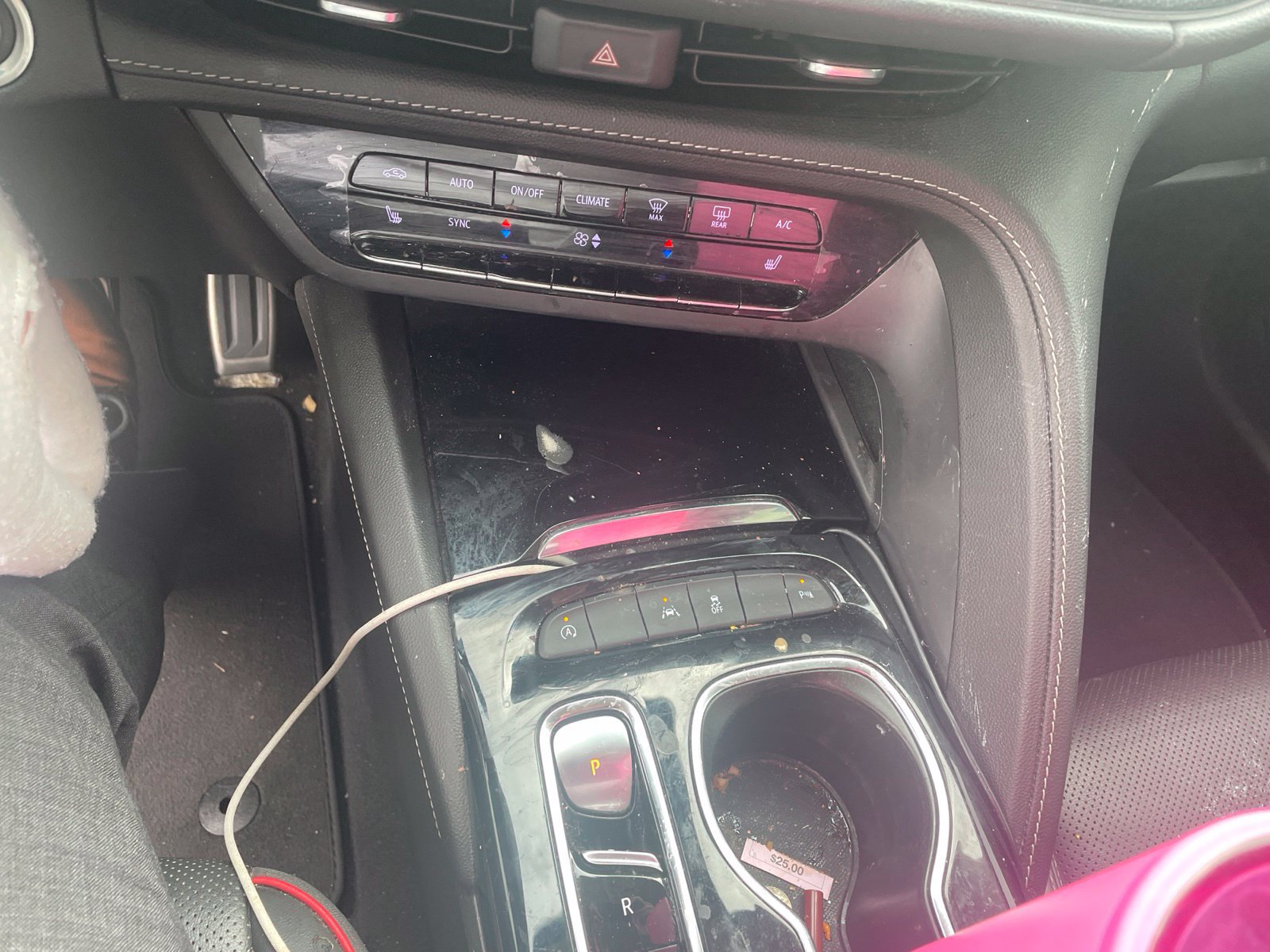 Used 2023 Buick Envision Essence w/ Sport Touring Package FWD image 3