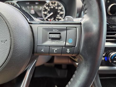 Used 2022 Nissan Pathfinder Platinum w/ Cargo Package AWD/4WD image 34